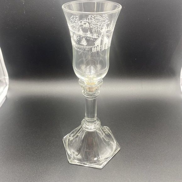 Vintage glass candle holder with a Christmas scene Chruch hors and sleigh etched - Picture 1 of 3